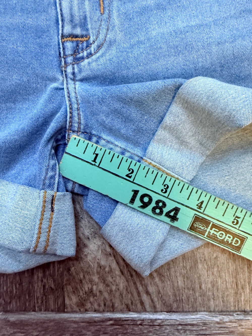 Hudson Croxley flap pocket jean shorts size 25 Low rise MSRP $135 - Picture 10 of 11